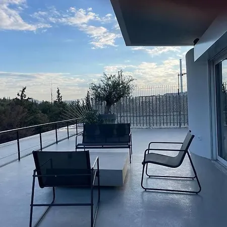 The World Is Beautiful - Cozy Rooftop In Kolonaki! *